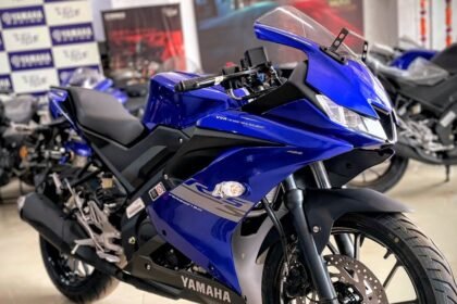 Yamaha R15S