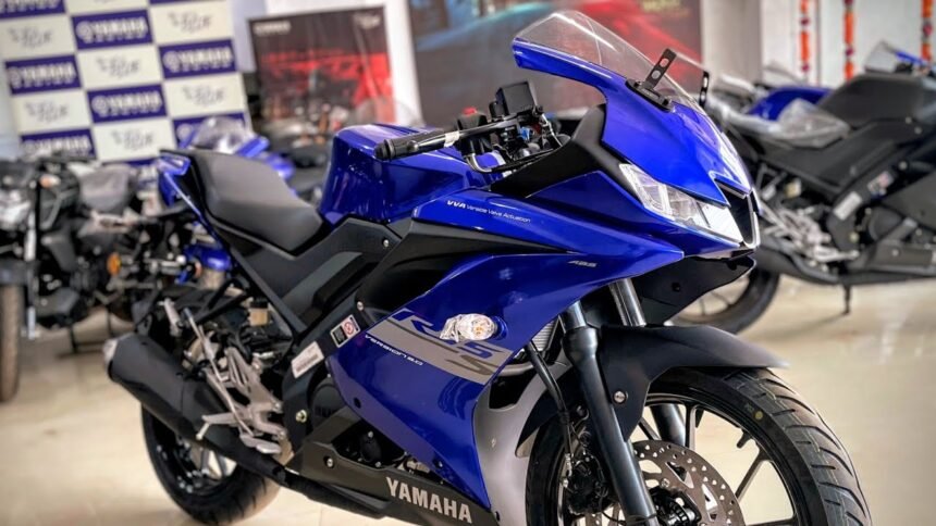 Yamaha R15S