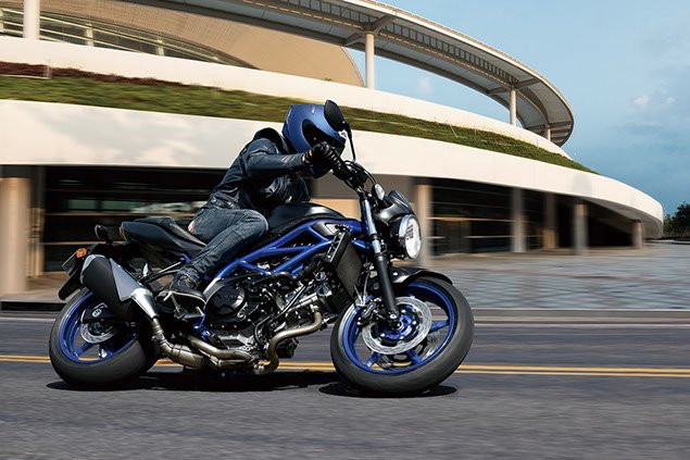 Suzuki SV 650's sporty look bike with powerful engine has won everyone's heart, know its price and features